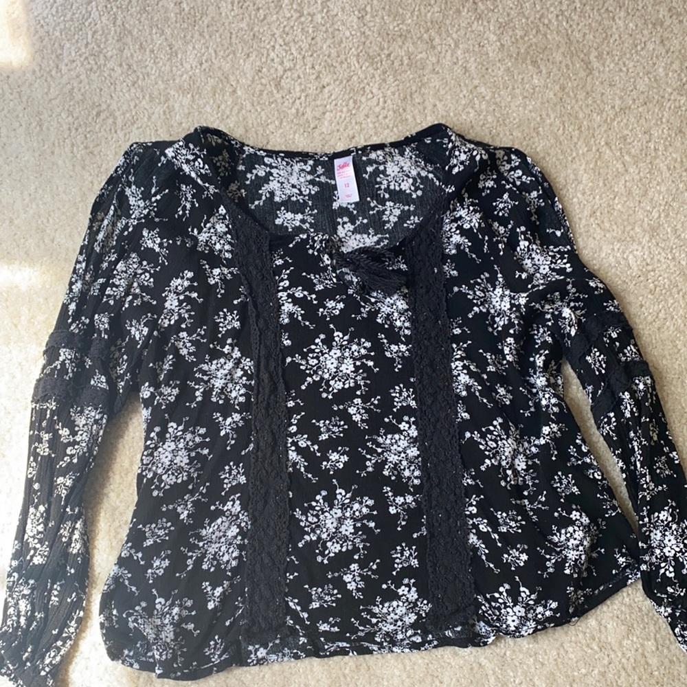Justice black floral blouse! youth size 12